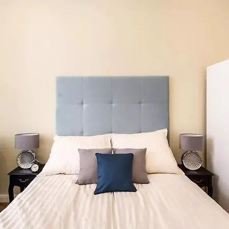 Ventura Ridge Apartment