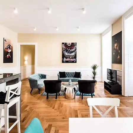 Ventura Ridge Apartment Budapest